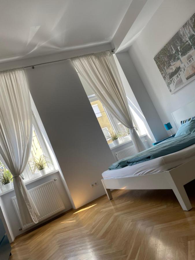 Cozy City Apartment Near City Center Виена Екстериор снимка